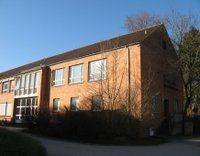 Lehrgebäude Dr.-Lorenz-Weg